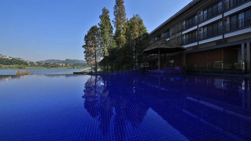 生活用品是旅行中不可或缺的。以下是一些必备的生活用品清单：